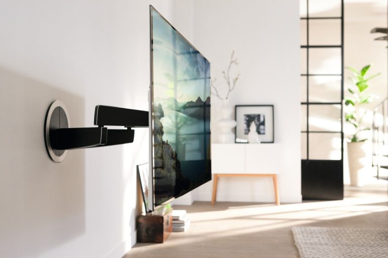Vogel’s motorized and automatically turning TV wall mount