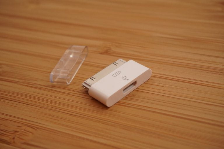 30 Pin Adapter from Apple finally discontinued