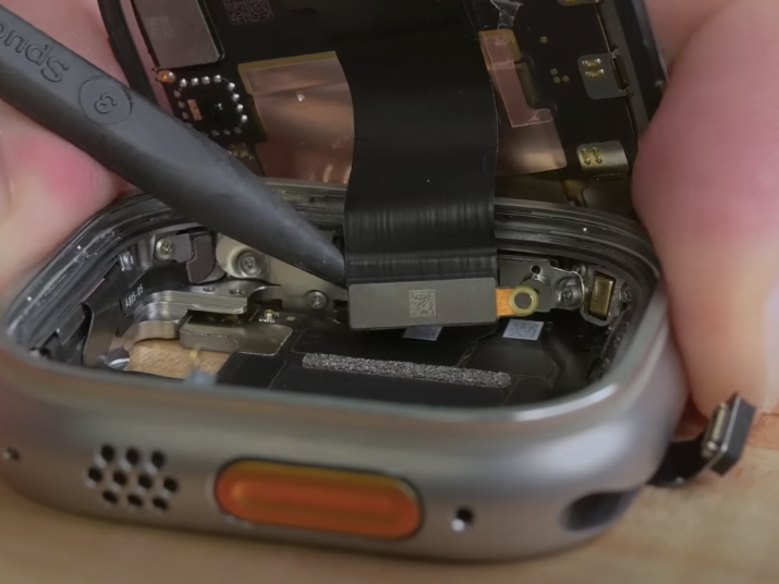 ifixit: Apple Watch Ultra difficult to take apart